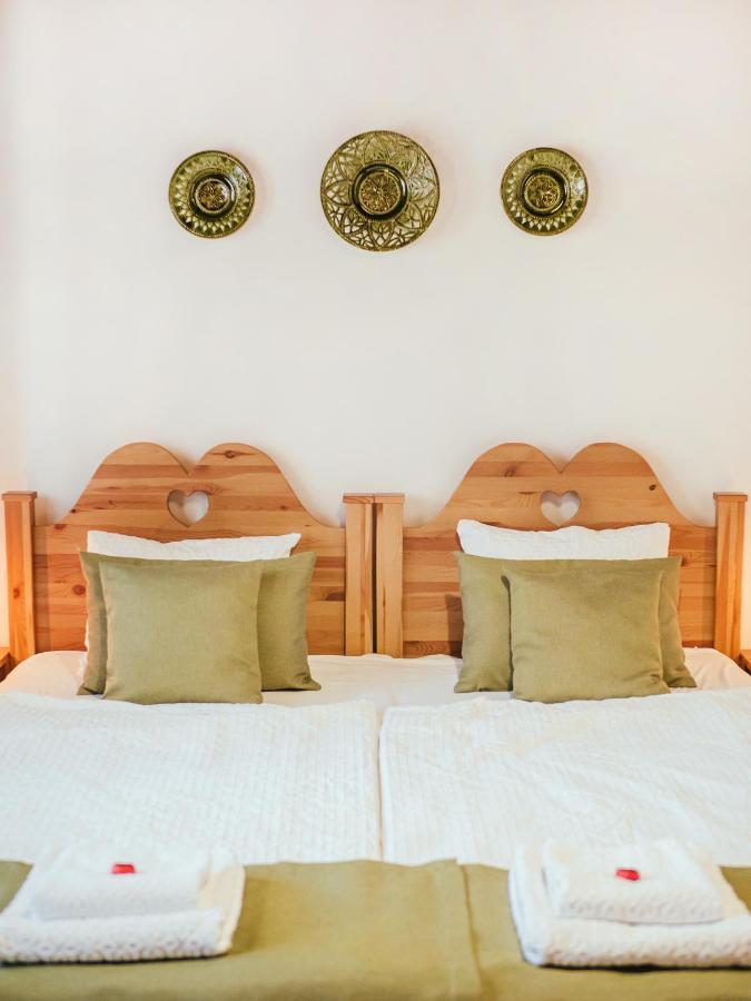 Ferienwohnung A Mi Kishazunk Vendeghaz Szomod Exterior foto